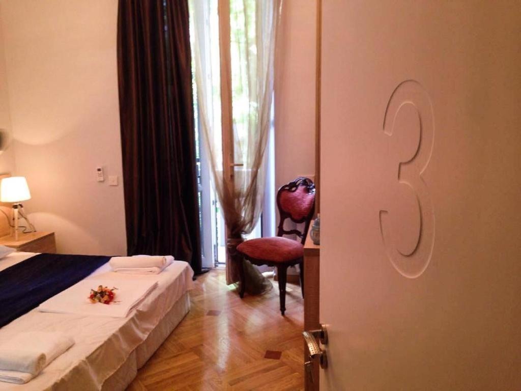 Piccolo Hotel Vake Tbilisi Luaran gambar