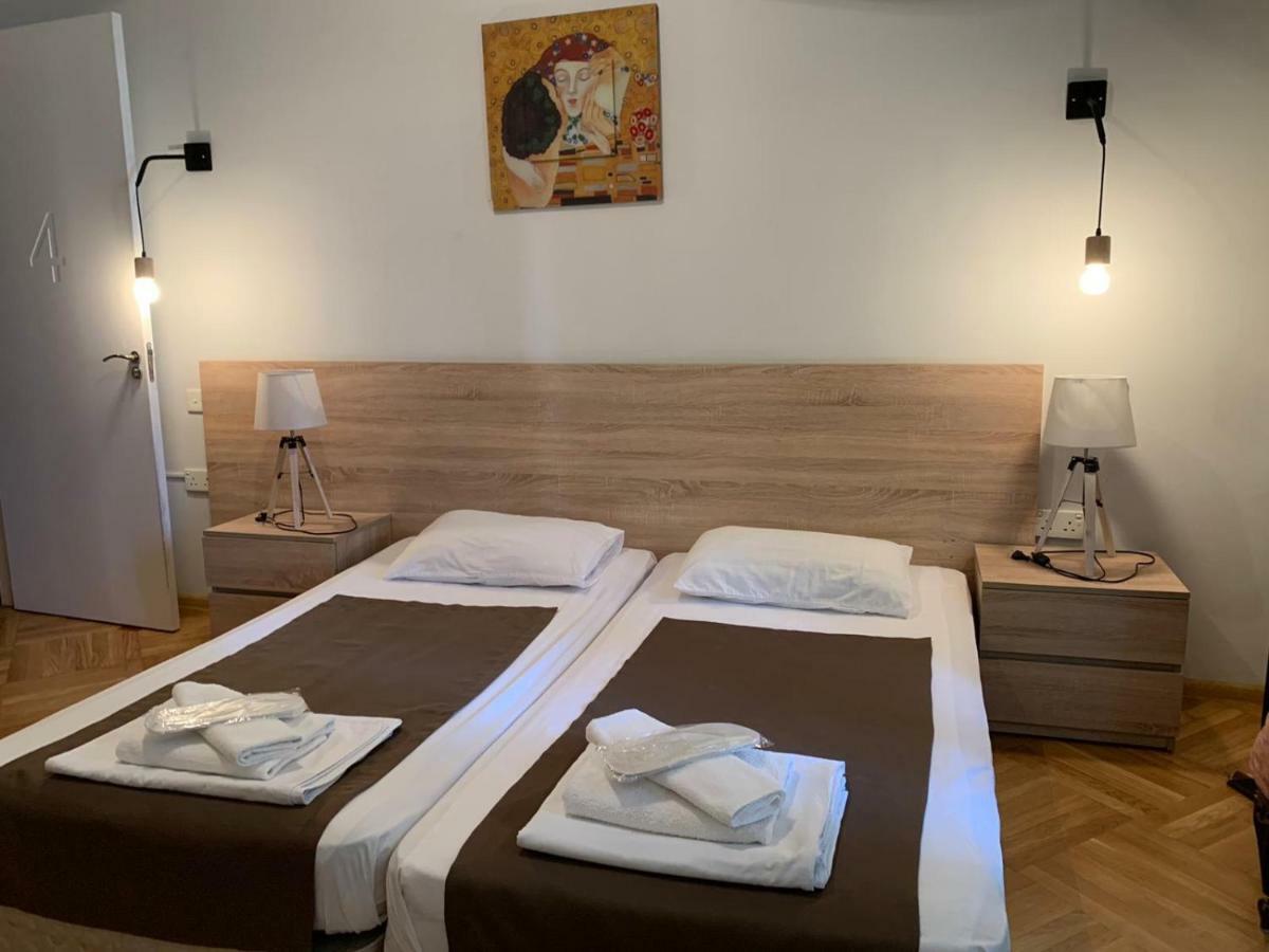 Piccolo Hotel Vake Tbilisi Luaran gambar